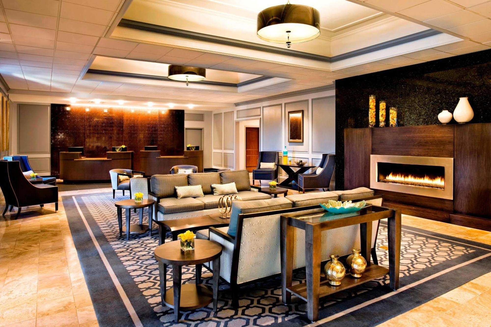 Sheraton Framingham Hotel & Conference Center מראה חיצוני תמונה