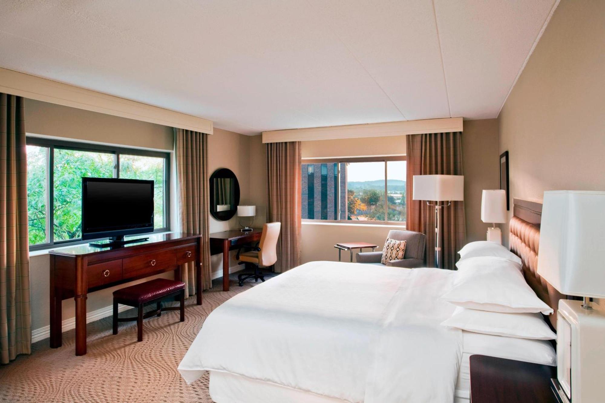Sheraton Framingham Hotel & Conference Center מראה חיצוני תמונה